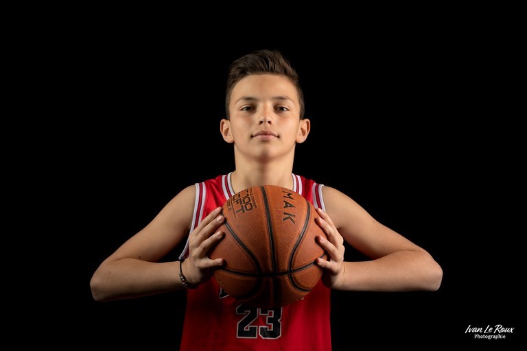 Basket enfant ado ballon studio